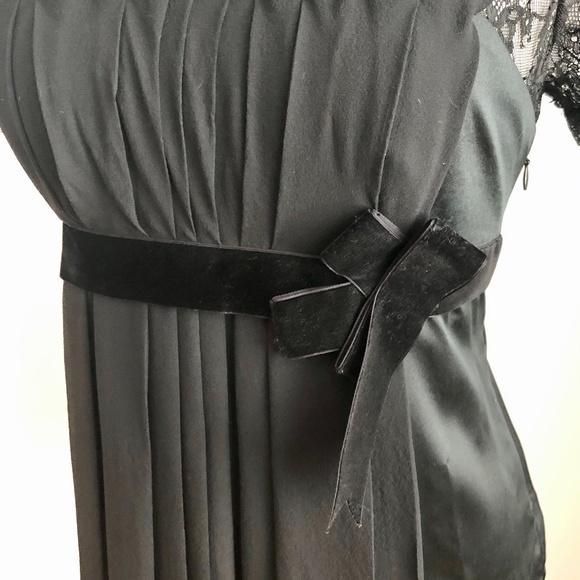 NWT BCBG Black Silk/Lace Cap Sleeve Party-Top - Picture 5 of 16